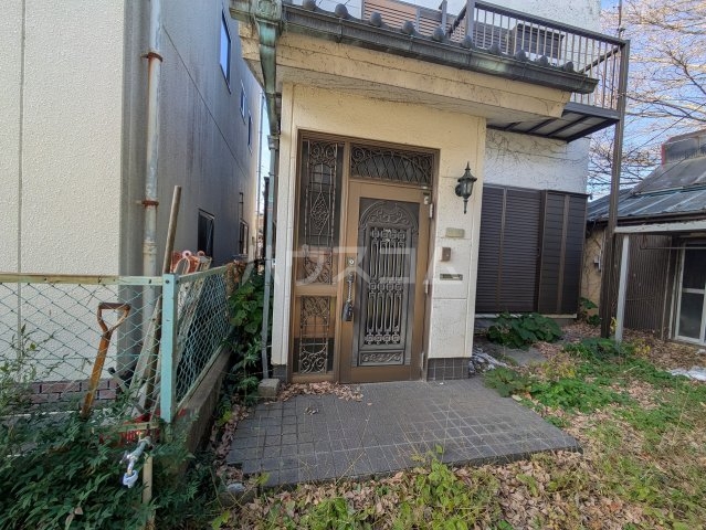 18/18 エントランス