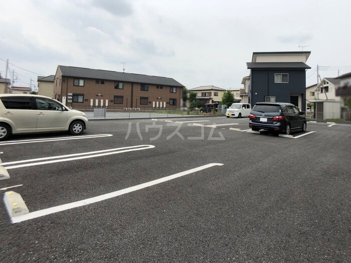 14/16 駐車場