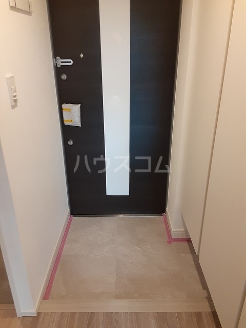 14/30 玄関