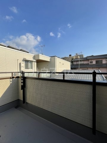 26/30 バルコニー