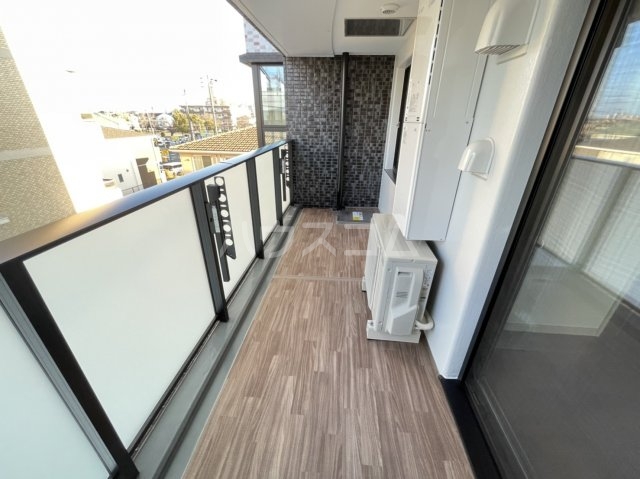 19/30 バルコニー