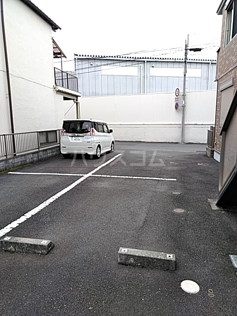 2/6 駐車場