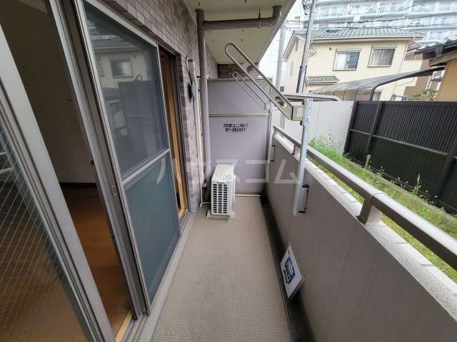 20/30 バルコニー