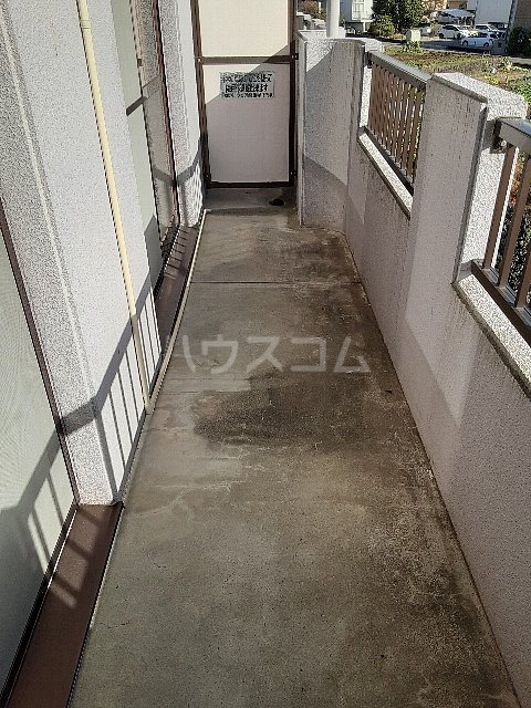 13/18 バルコニー