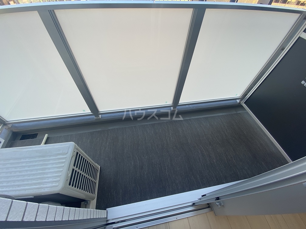 13/21 バルコニー