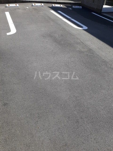 14/20 駐車場