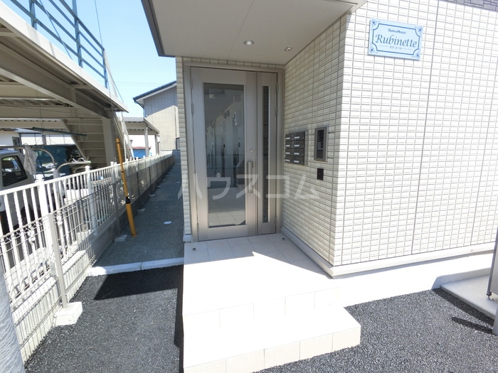 20/28 エントランス