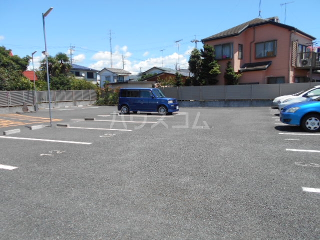 25/30 駐車場