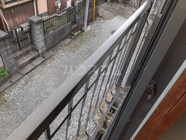 18/27 バルコニー