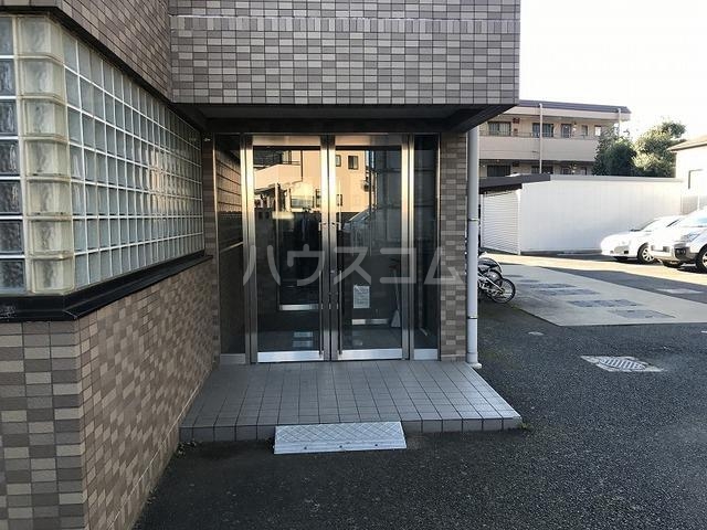 19/26 エントランス