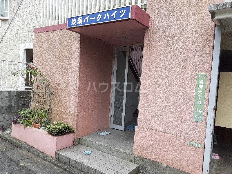 21/26 エントランス