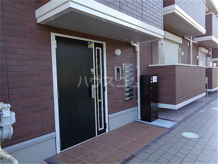 15/16 エントランス