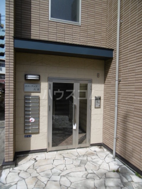 21/26 エントランス