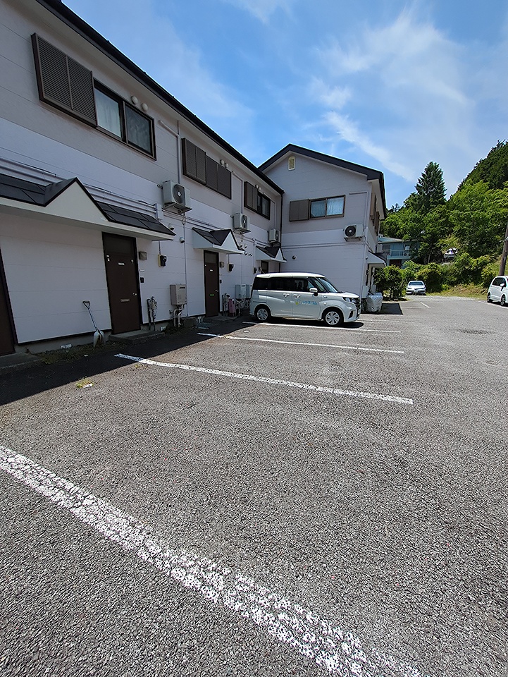 22/23 駐車場