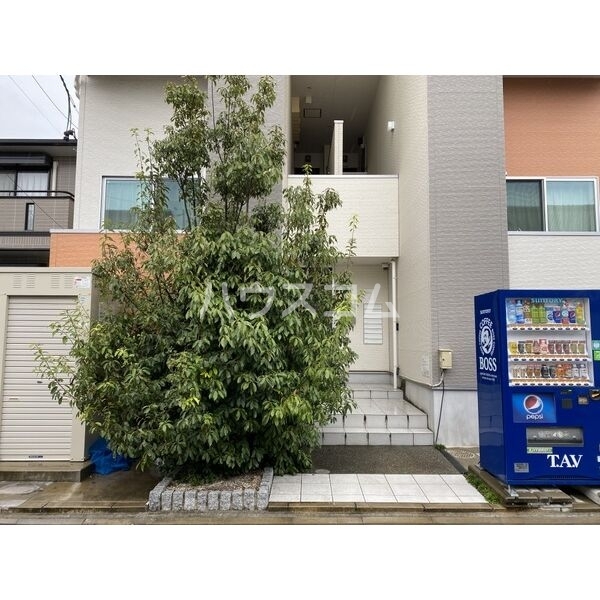 19/22 エントランス