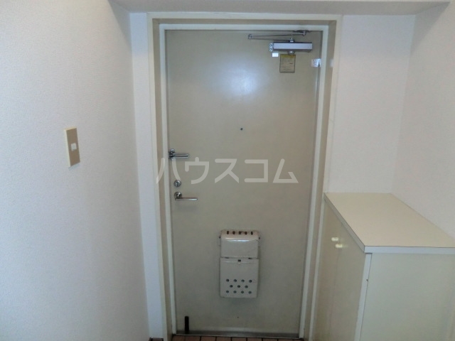 13/30 玄関