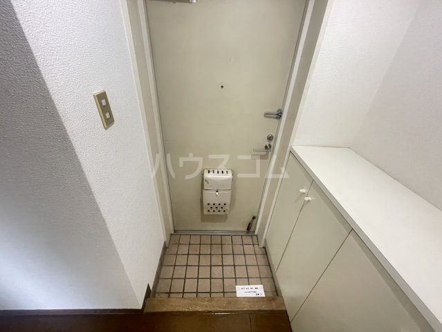 13/30 玄関