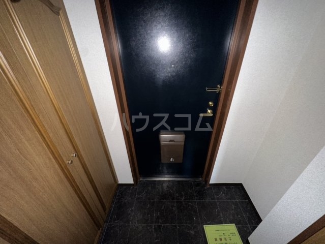 13/30 玄関