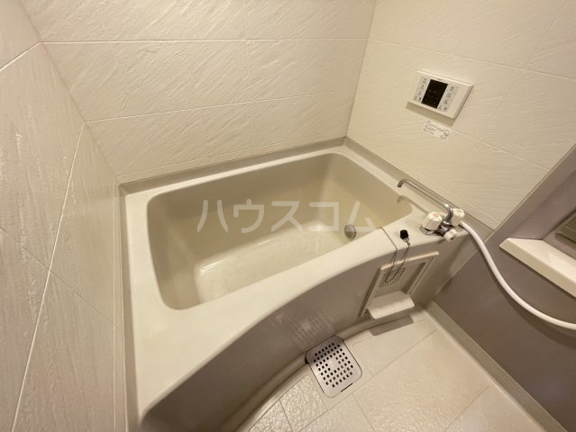 17/30 浴室