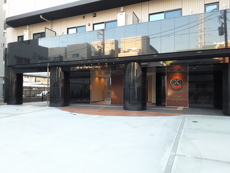 20/26 エントランス