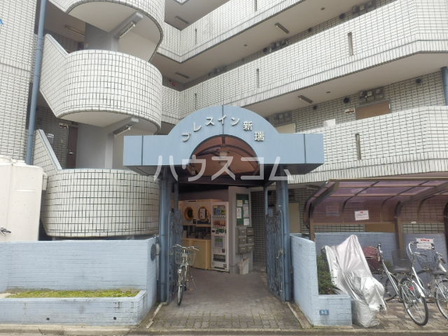 22/30 エントランス