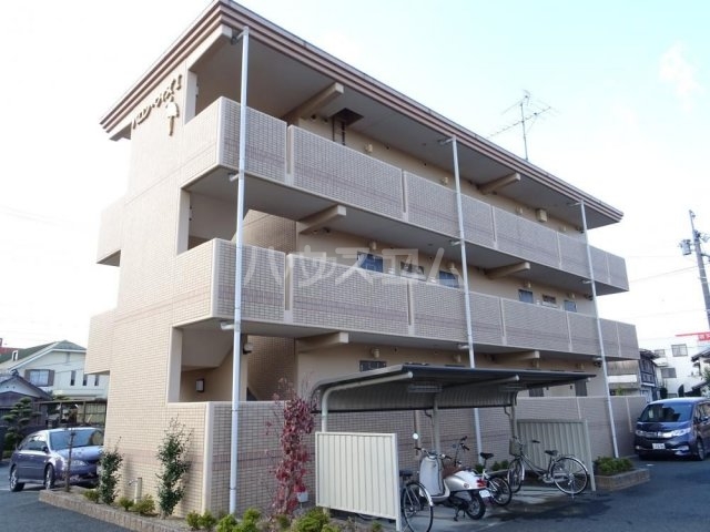 13/18 駐車場