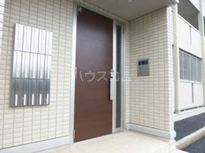 14/16 エントランス