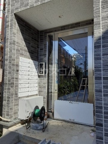 3/4 エントランス