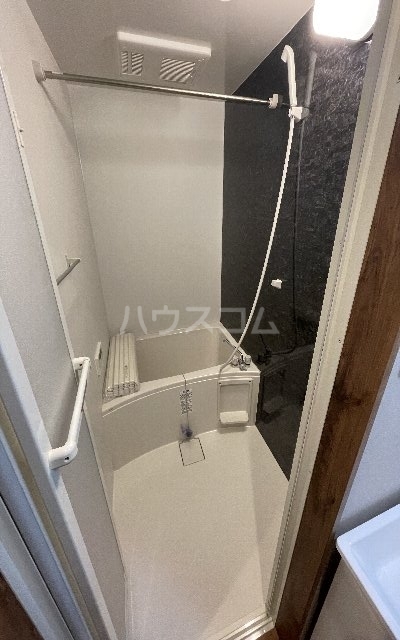 16/30 浴室
