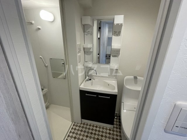 17/30 洗面