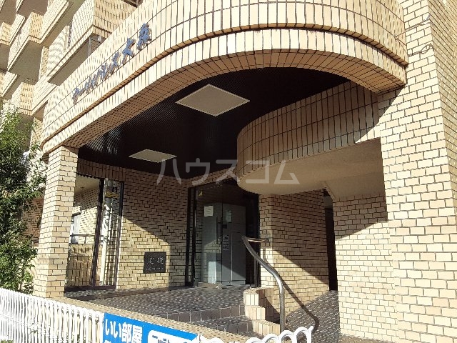 2/4 エントランス