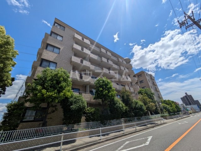 1/4 外観