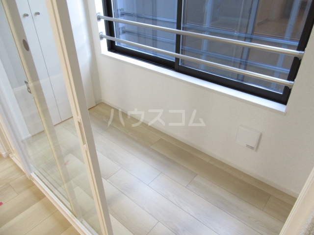 23/30 バルコニー