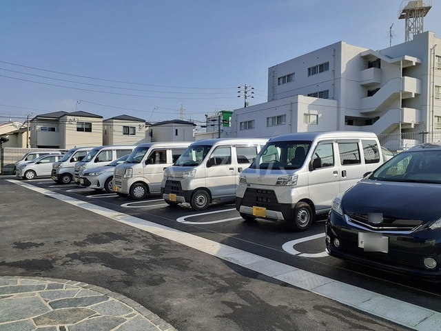 14/20 駐車場