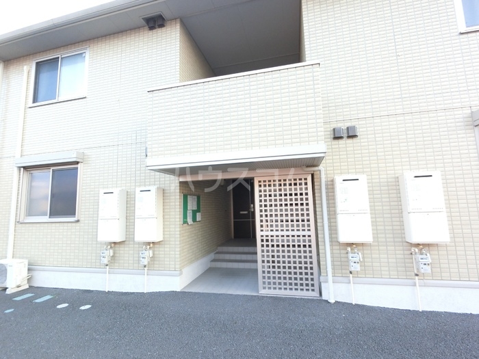 14/25 エントランス