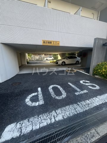 26/30 駐車場