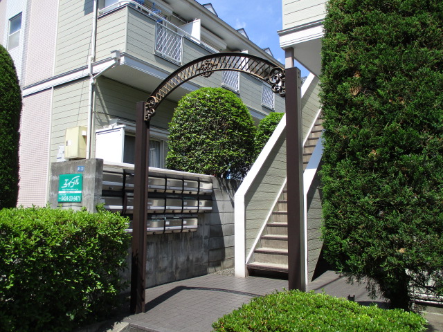 2/3 エントランス