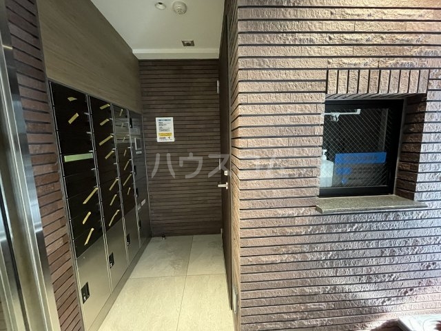 21/29 エントランス