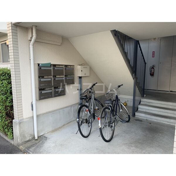 18/22 エントランス