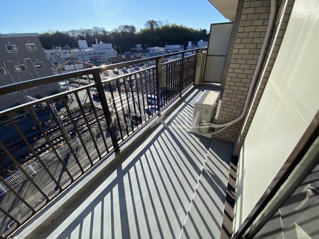 23/30 バルコニー