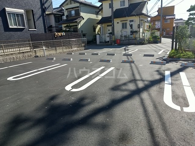 22/30 駐車場