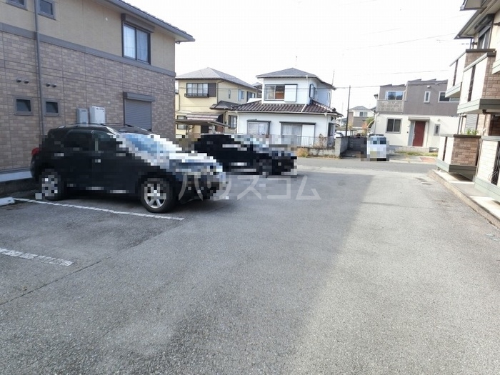 22/30 駐車場