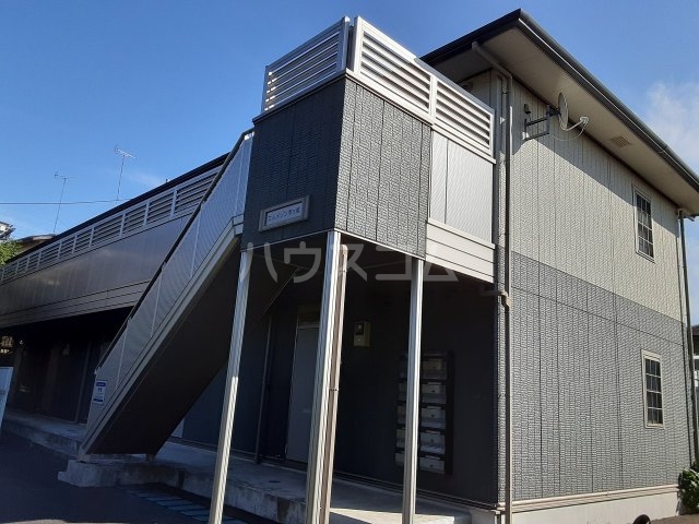 2/4 エントランス