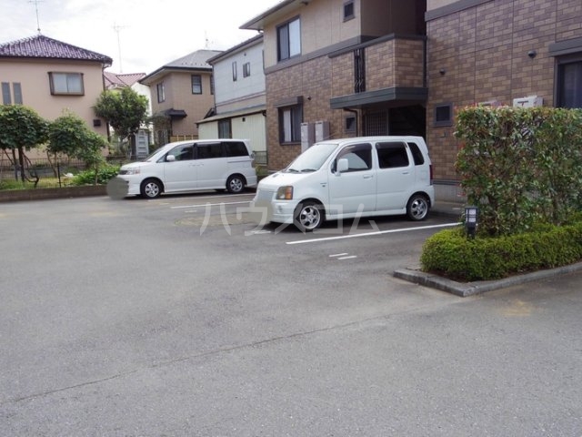 18/19 駐車場