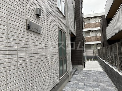 2/5 エントランス