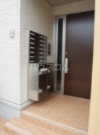 19/25 エントランス