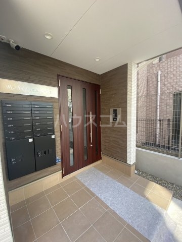 17/25 エントランス