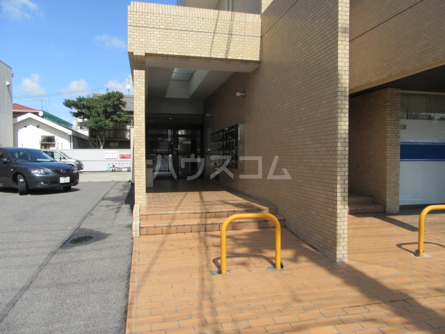 20/25 エントランス