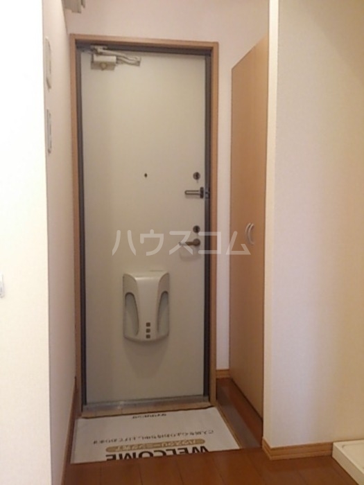 13/30 玄関