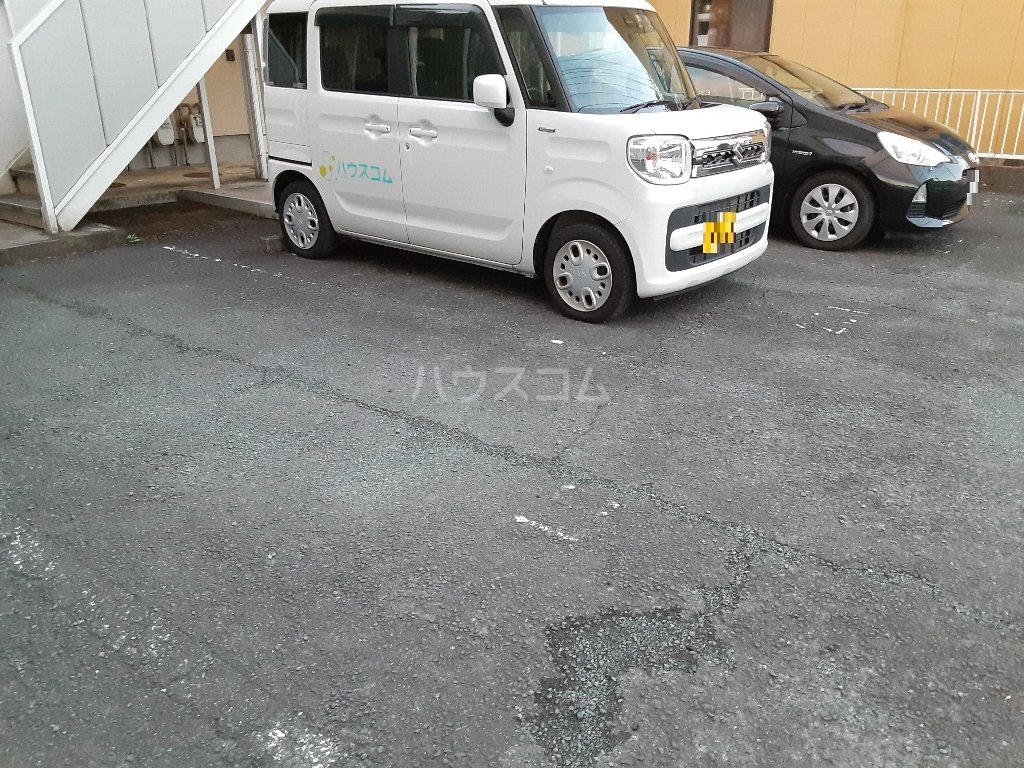 2/7 駐車場